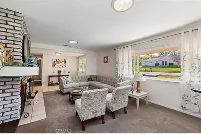 5296 Bronson, Riverside, CA 92506 - Photo 11