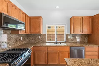 5310 Satinstone, Hemet, CA 92545 - Photo 13