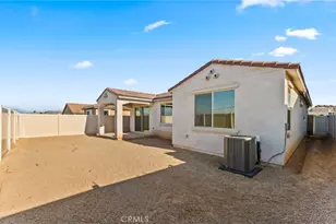 25408 Violane Dr, Menifee, CA 92585 - Photo 23