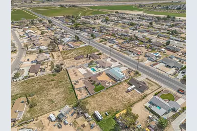 19084 Rocksprings Road, Hesperia, CA 92345 - Photo 37