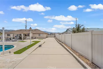 19084 Rocksprings Road, Hesperia, CA 92345 - Photo 31