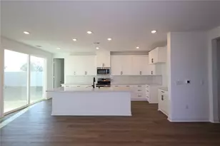 868 Railway Ln, Redlands, CA 92374 - Photo 9