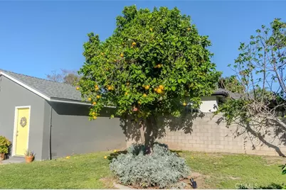 2539 Santiago, Santa Ana, CA 92706 - Photo 39