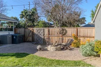 2539 Santiago, Santa Ana, CA 92706 - Photo 27