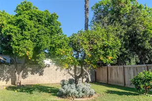 2539 Santiago, Santa Ana, CA 92706 - Photo 21