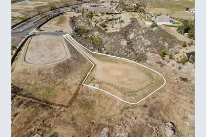 7282 Magnon Ct, Riverside, CA 92506 - Photo 3