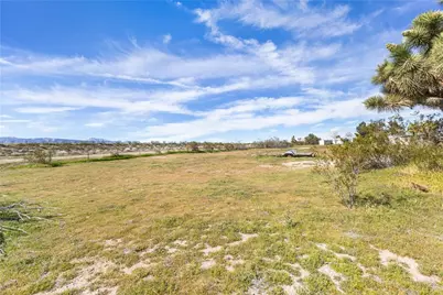 13352 Gentian Court, Phelan, CA 92371 - Photo 37