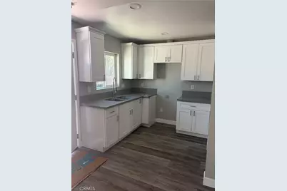 2260 Easy Avenue, Long Beach, CA 90810 - Photo 9