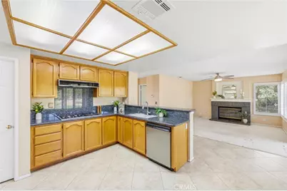 2000 Citrus Wood Lane, Riverside, CA 92503 - Photo 9