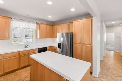 8466 Hoover Court, Oak Hills, CA 92344 - Photo 9