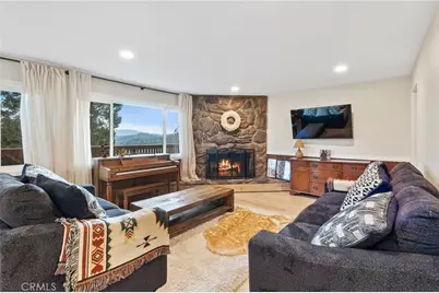 27786 Matterhorn Drive, Lake Arrowhead, CA 92352 - Photo 13