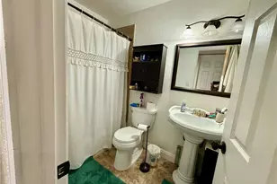 2172 Kellogg Ave, Corona, CA 92879 - Photo 39