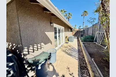 2172 Kellogg Avenue, Corona, CA 92879 - Photo 11