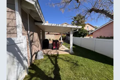 7707 Newcastle Court, Highland, CA 92346 - Photo 27