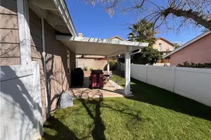 7707 Newcastle Ct, Highland, CA 92346 - Photo 27