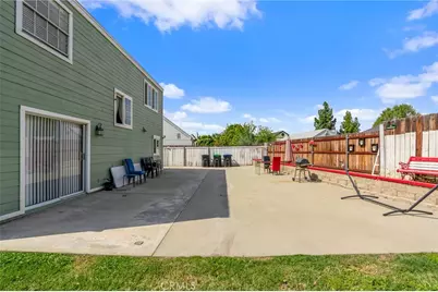 1949 Cottonwood, Colton, CA 92324 - Photo 31