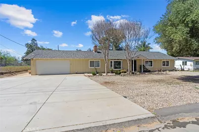22223 Ramona, Nuevo, CA 92567 - Photo 3