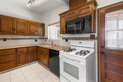 26919 Messina, Highland, CA 92346 - Photo 13