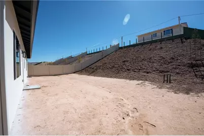 17127 Kent Street, Hesperia, CA 92345 - Photo 15