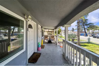 139 N Palm Avenue, Rialto, CA 92376 - Photo 5