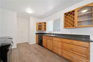 1911 N Summit, Pasadena, CA 91103 - Photo 13