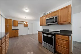 1911 N Summit, Pasadena, CA 91103 - Photo 15