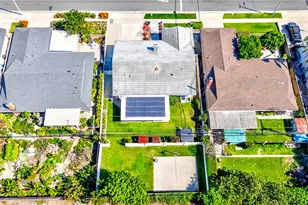 16381 Rhone, Huntington Beach, CA 92647 - Photo 39