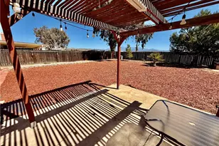 14210 Kingsway Ct, Moreno Valley, CA 92553 - Photo 23