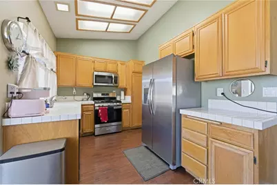 1003 Clearwood Avenue, Riverside, CA 92506 - Photo 13