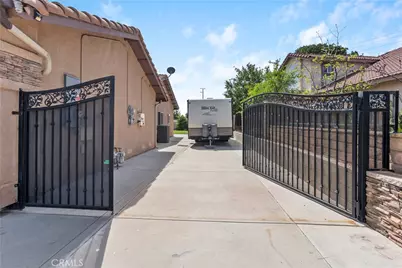 6717 Mission Grove Parkway, Riverside, CA 92506 - Photo 7