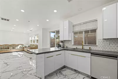 6323 Echo Hills, Fontana, CA 92336 - Photo 11