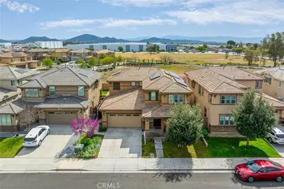 15507 Vanilla Bean Lane, Fontana, CA 92336 - Photo 5