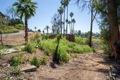 6480 Hawarden, Riverside, CA 92506 - Photo 29