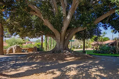 6480 Hawarden, Riverside, CA 92506 - Photo 31