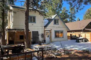 662 Riverside, Sugarloaf, CA 92386 - Photo 3