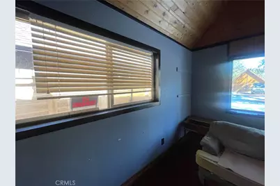 662 Riverside, Sugarloaf, CA 92386 - Photo 13