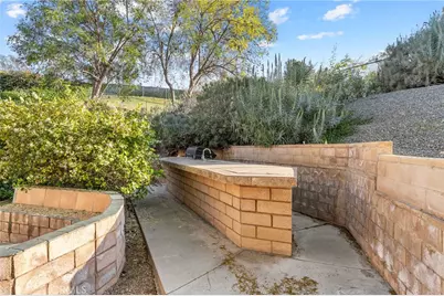 11358 Breithorn Court, Riverside, CA 92503 - Photo 37