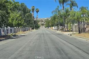 23729 Citrus Ave, Perris, CA 92570 - Photo 3