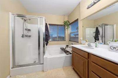 13974 Old Mill Ln., Victorville, CA 92394 - Photo 11