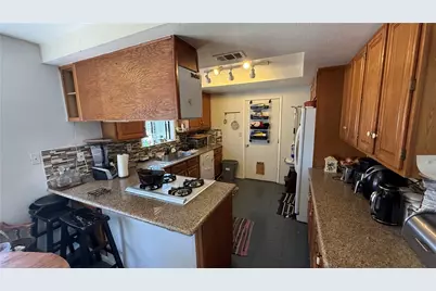 9230 Choiceana, Hesperia, CA 92345 - Photo 3