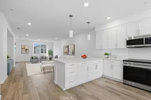 27317 Bear Creek Ln, Valencia, CA 91381 - Photo 11