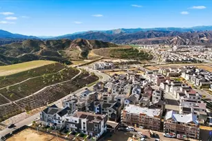 27317 Bear Creek Ln, Valencia, CA 91381 - Photo 43