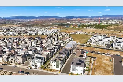 27317 Bear Creek Lane, Valencia, CA 91381 - Photo 45