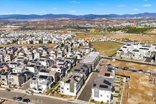 27317 Bear Creek Ln, Valencia, CA 91381 - Photo 45