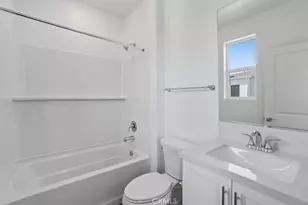 27317 Bear Creek Ln, Valencia, CA 91381 - Photo 21