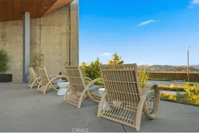 27317 Bear Creek Lane, Valencia, CA 91381 - Photo 25