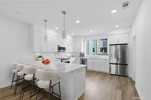 27317 Bear Creek Ln, Valencia, CA 91381 - Photo 9