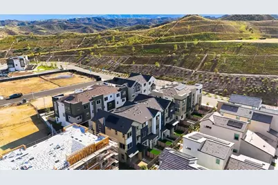 27317 Bear Creek Lane, Valencia, CA 91381 - Photo 47