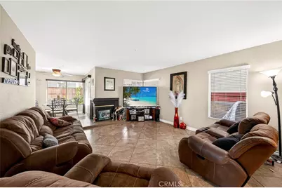 15541 Saldana Court, Fontana, CA 92337 - Photo 5