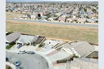11456 Highland Court, Adelanto, CA 92301 - Photo 3